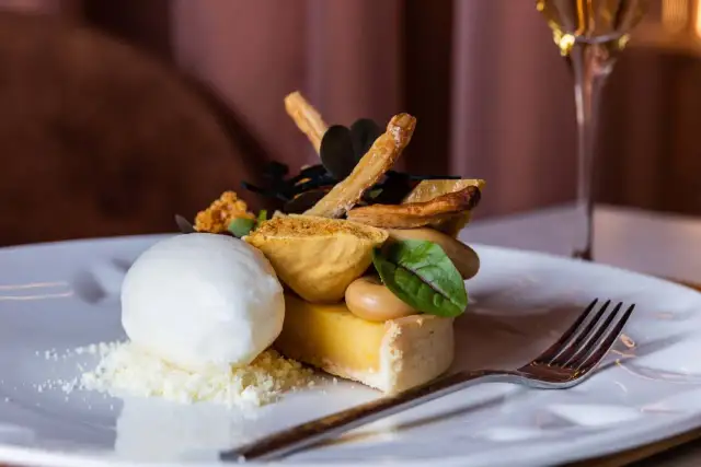 Gdzie zjeść w Żywcu? Odkryj najlepsze restauracje i smaki