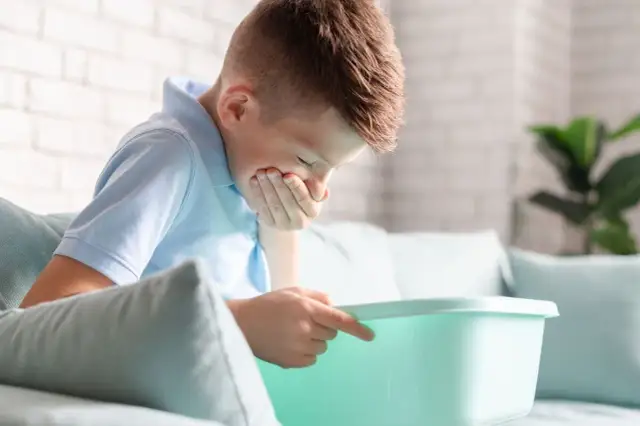 Co na wymiotowanie u dziecka - skuteczne metody i porady dla rodziców