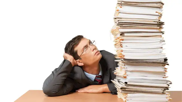 Dopuszczenie do pracy: Badania, BHP, umowa uniknij kar PIP!