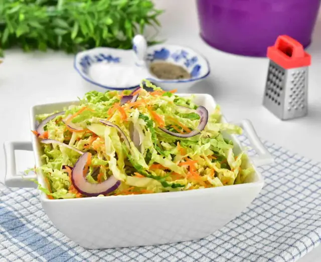 Jak zrobić surówkę do kebaba, która zachwyci Twoich gości