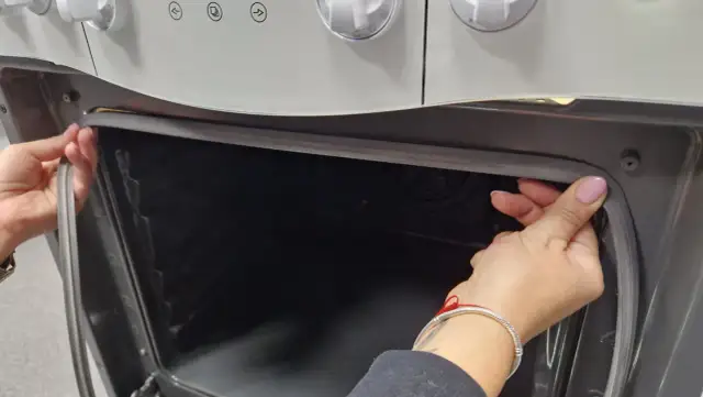 Jak skutecznie przykleić uszczelkę w piekarniku bez problemów?