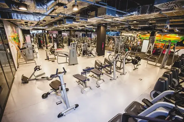 Smart Gym Altus Katowice: Trening 24/7 z widokiem na miasto