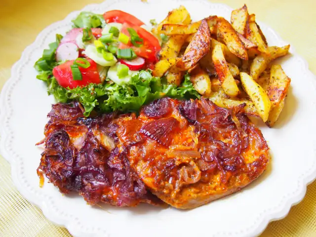 Mięso do frytek: od klasyki po egzotykę. Znajdź swój smak!