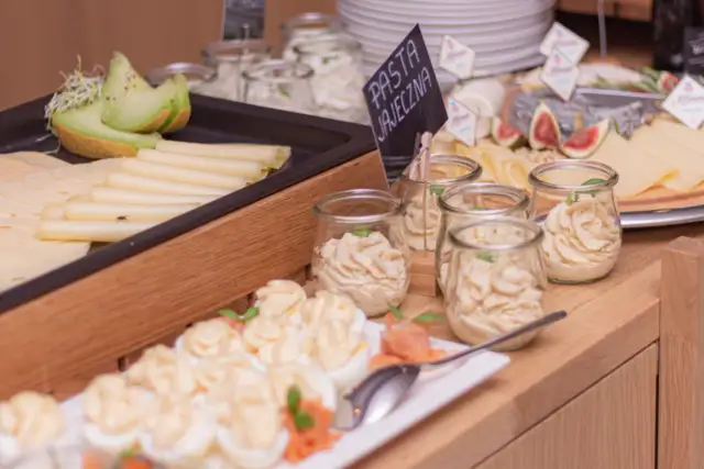 Ostrowo gdzie zjeść: najlepsze miejsca na smaczny posiłek w okolicy