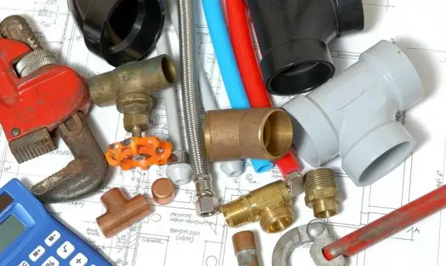 Ile trwa wymiana pionu w bloku? Sprawdź, co musisz wiedzieć