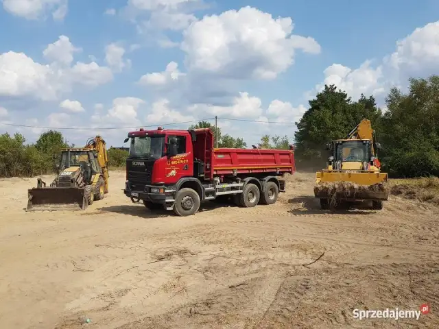 Ile kosztuje wywrotka żwiru? Cena + Transport [Przewodnik]