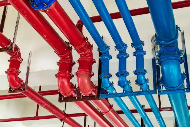 Jak zlikwidować szum wody w rurach - skuteczne metody na hałas