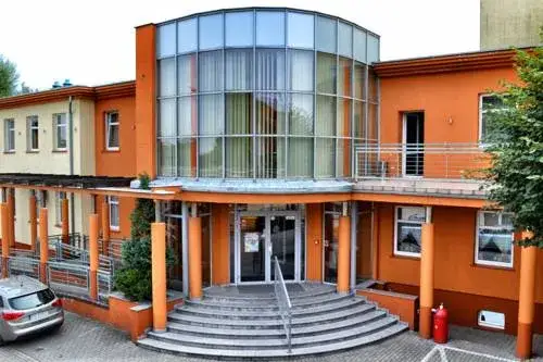 Nadwarciański Dworek Młodzikowo – komfortowe noclegi i wyjątkowe wydarzenia