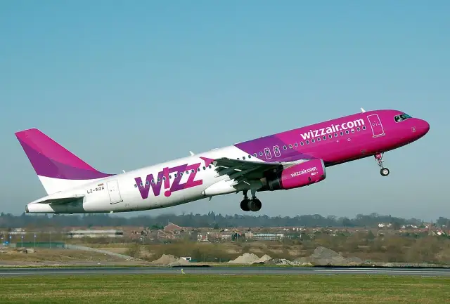 Wizz Air: Z jakiego kraju pochodzi? Węgierskie korzenie i Polska
