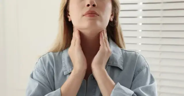 Niedoczynność tarczycy objawy neurologiczne: Jak je rozpoznać i leczyć