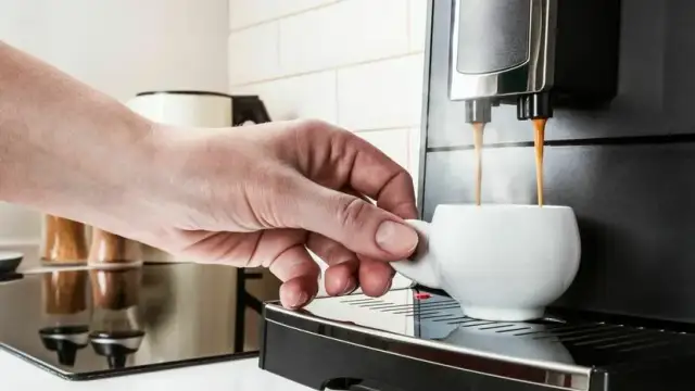 Jak wyciszyć ekspres do kawy i cieszyć się ciszą w kuchni