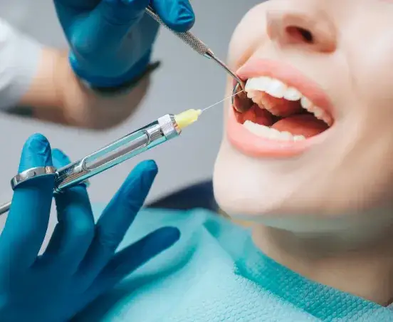 Jak długo działa znieczulenie u dentysty? Sprawdź, kiedy wróci czucie!