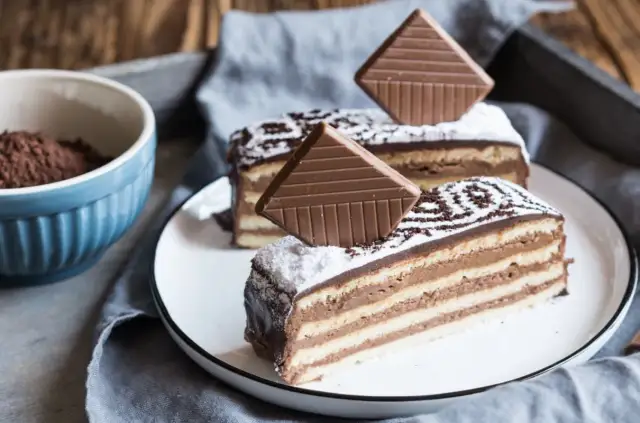 Przepis na ciasto Prince Polo - proste, pyszne i efektowne wypieki