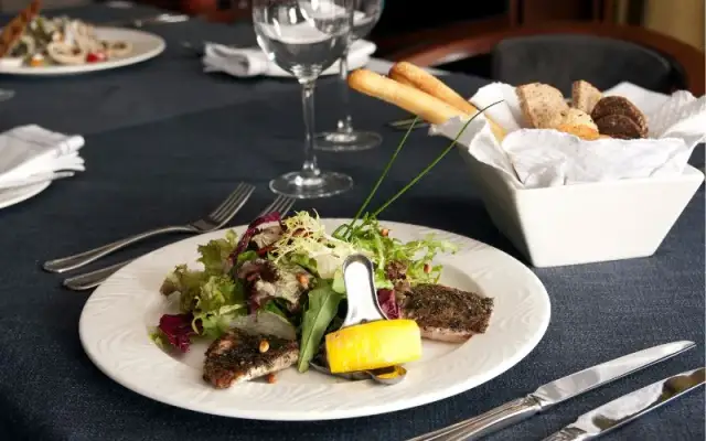 Gdzie zjeść w Piotrkowie Trybunalskim? Odkryj najlepsze lokale