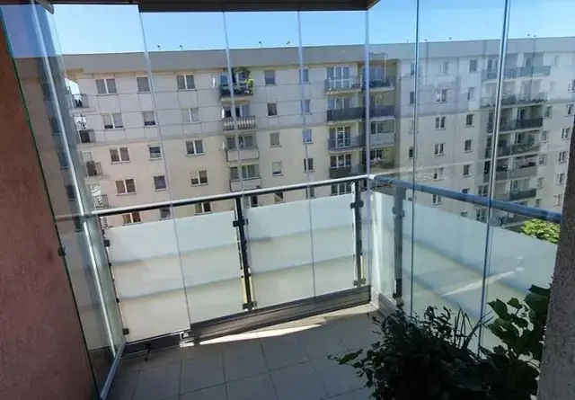 Jak zabudować barierki na balkonie w bloku i zyskać prywatność