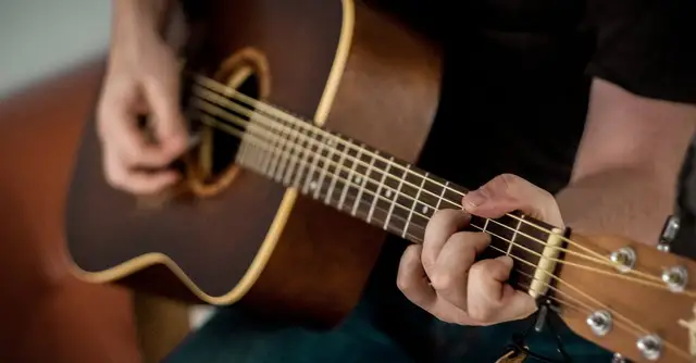 TOP 10 najdroższych gitar akustycznych na świecie