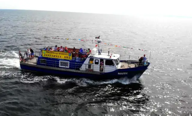 Jak dojechać z Gdyni do Jastarni - najlepsze opcje transportu i czas podróży