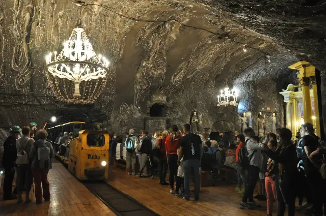 Bochnia atrakcje - odkryj niezwykłe miejsca, które musisz zobaczyć