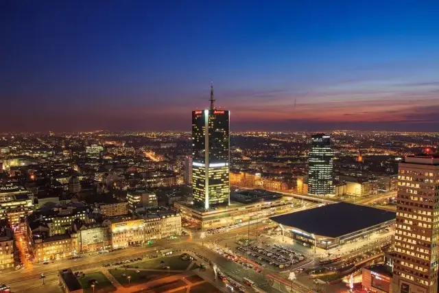 Ile pięter ma hotel Marriott w Warszawie? Zaskakujące szczegóły!