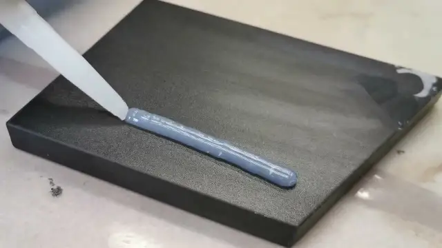 Jaki silikon do drewna? Odkryj najlepsze opcje i uniknij błędów