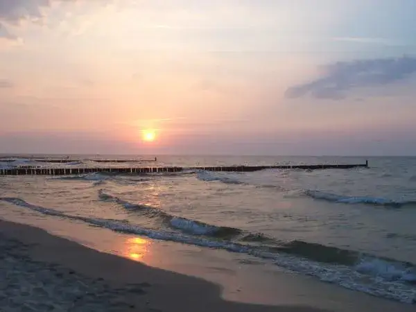 Gdzie leży Ustronie Morskie? Odkryj jego tajemnice i lokalizację