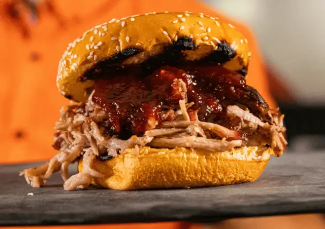 Burger Porc Effiloché : Le Secret d'une Viande Ultra-Tendre