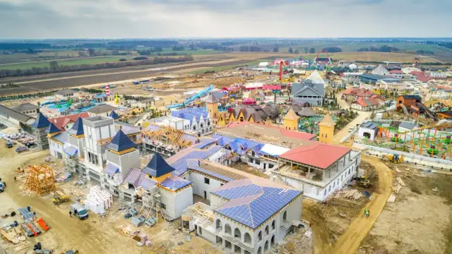 Energylandia: Ile kosztowała budowa? Od 74 mln do 2,5 mld zł