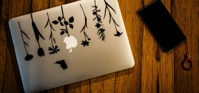 Hydrografika co to jest i jak zmienia przedmioty w dzieła sztuki