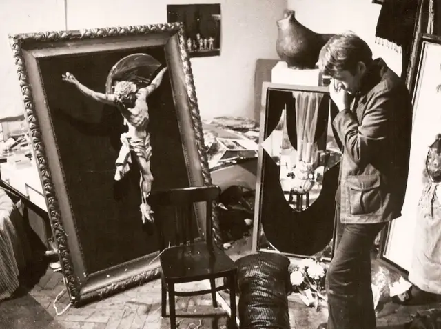 Hasior: Rzeźby z ognia i mydła. Tajemnice mistrza asamblażu