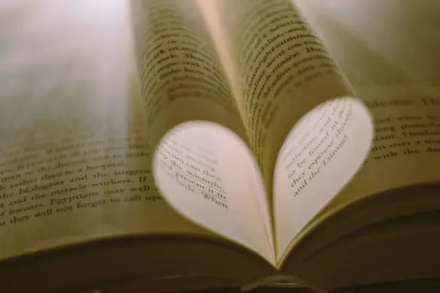 Książki romantyczne. Za co je kochamy?