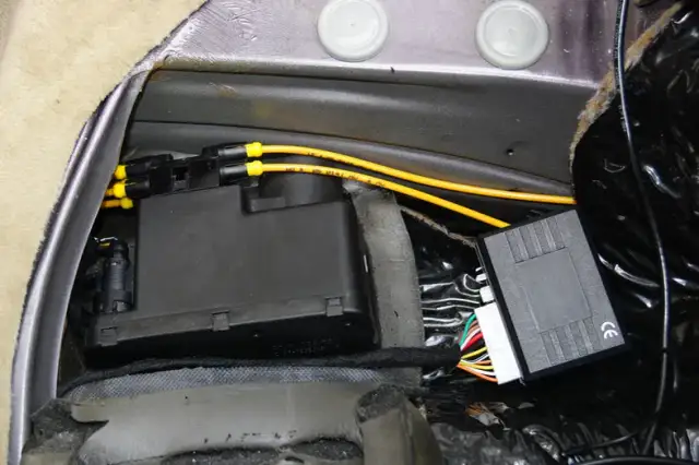 Jak do centralnego zamka dorobić sterowanie pilotem bez problemów