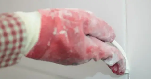 Jak kłaść fugę: 7 błędów, które mogą zrujnować Twoje płytki