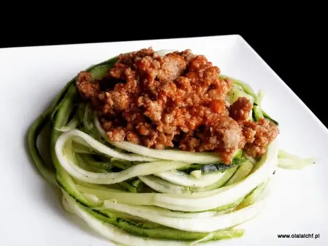Keto Spaghetti z Cukinii: Przepis i Triki na Idealny Makaron