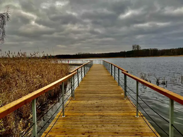 Jezioro w Lusowie: Odkryj piękno i atrakcje tego magicznego miejsca