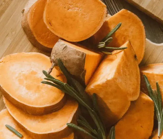 Czy pies może jeść bataty? Bezpieczne przepisy i porady dietetyczne