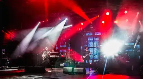 Ile kosztuje koncert Kombii? Sprawdź ceny biletów i szczegóły