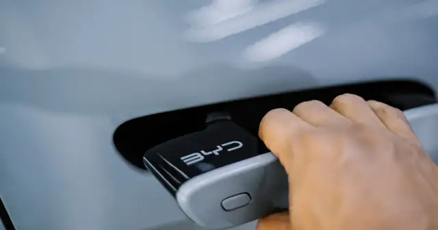 Który iPhone wybrać w 2026? Poradnik [Patryk Brzeziński]