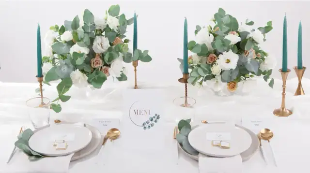 Jak udekorować stół na chrzciny? Modne style i porady ekspertki