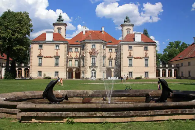 Otwock atrakcje, które zaskoczą i zachwycą każdego turystę