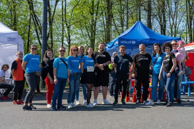 Czy wolontariusze UNICEF chodzą po domach? Prawda o ich działaniach