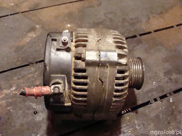 Ursus C-360: Alternator krok po kroku pożegnaj problemy z prądnicą