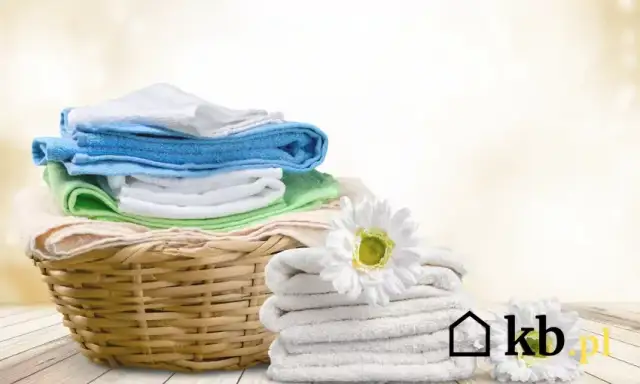 Ile kosztuje pranie pościeli? Sprawdź ceny i porównaj opcje