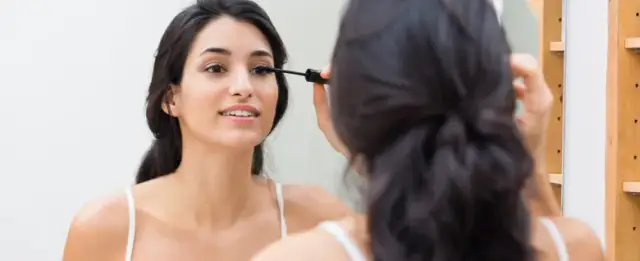 Jak malować rzęsy żeby były długie - sprawdzone techniki i triki