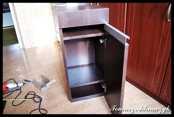Solidna szafka pod akwarium DIY: Budowa krok po kroku