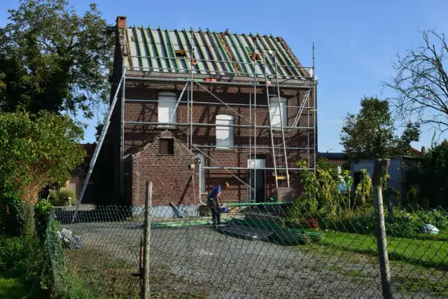Dom w trakcie remontu dachu, rusztowania. Czy jest dofinansowanie do wymiany dachu?