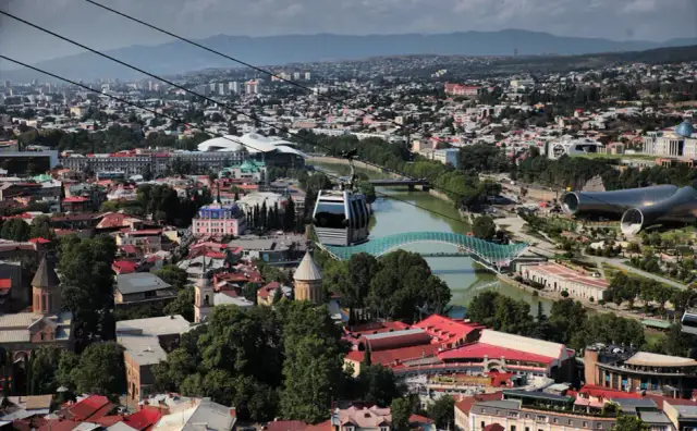 Tbilisi gdzie zjeść: najlepsze miejsca na gruzińskie specjały