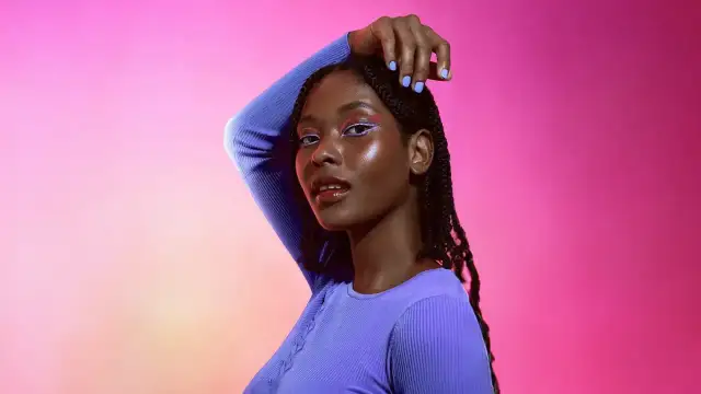 Jak pozować do zdjęć - Poznaj proste zasady naturalnego portretu