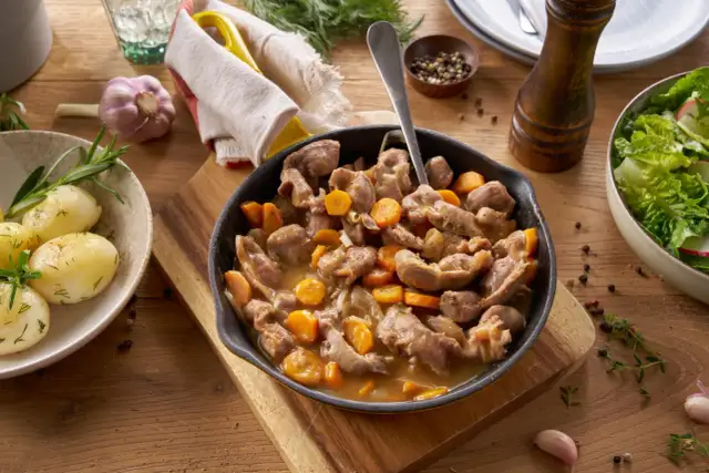 Przepis na żołądki drobiowe – smaczny gulasz, który zachwyci każdego