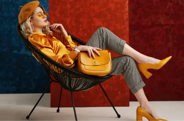 Jaka bluzka do żółtych spodni, aby wyglądać stylowo i elegancko?