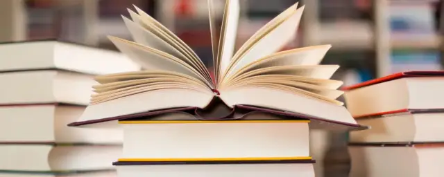 Najlepsi autorzy książek dla młodzieży, którzy zmieniają literaturę